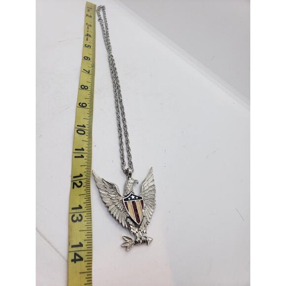 Vintage Silver Eagle Pendant Necklace Patriotic Shield 1970s Large Chain Moves - Picture 8 of 11